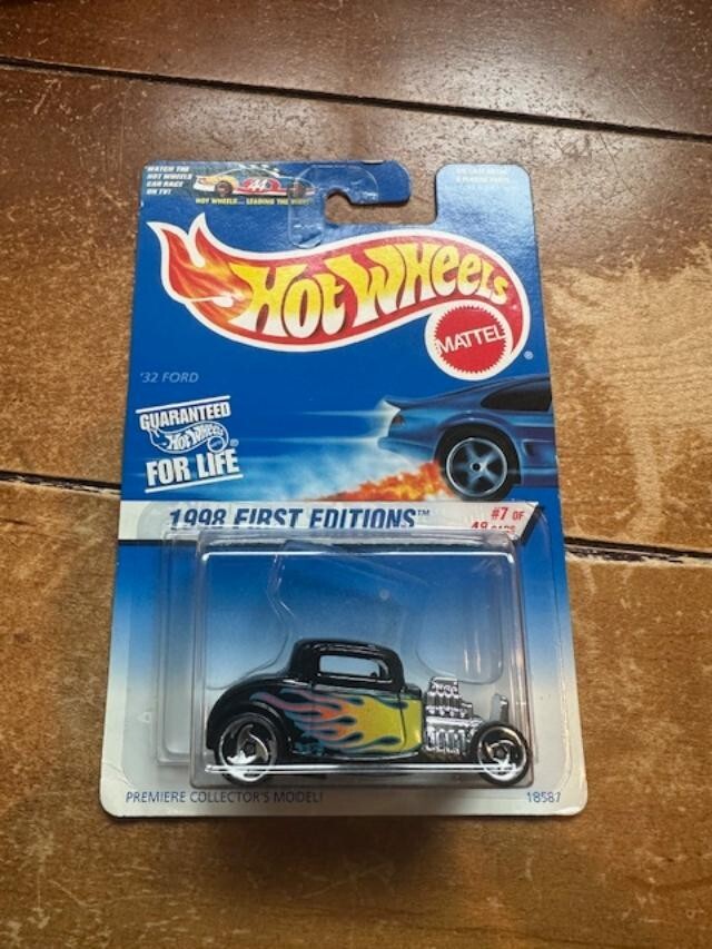 ホットウィール ☆ 32 FORD ☆ コンベンションカー☆BINGO ウィナー