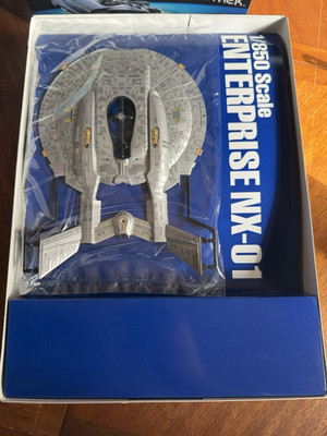 1/850 スケール ENTERPRISE NX-01 BANDAI Star Trek 1/850 U.S.S.