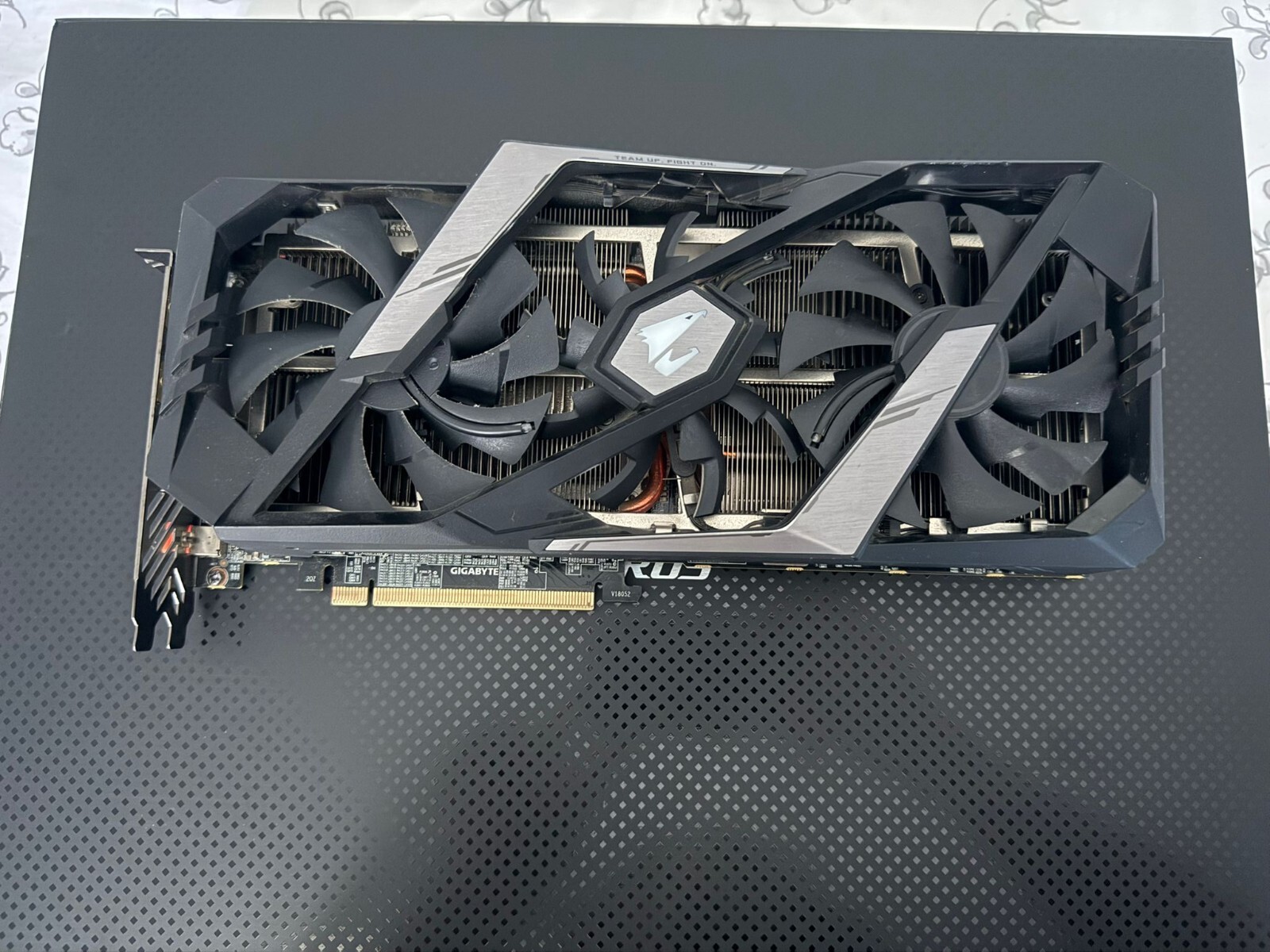 gigabyte RTX 2080Ti 22GB AI画面生成用