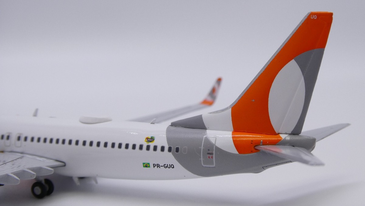 ゴル航空 737-800 PR-GUQ 1/400 ゴル航空 737-800 PR-GUQ 1/400