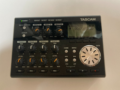 TASCAM DP-004 MTR TASCAM DP-004 | Sweetwater