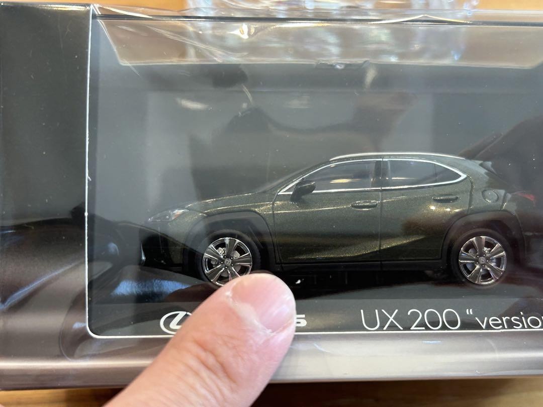 京商1/43 Lexus UX 200 