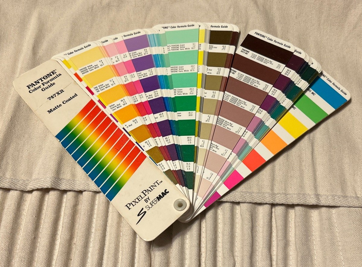 Vintage Pantone Color Formula Guide 747XR Matte Coated 1988-1989