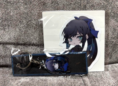 Ado Hibanaしゃらんしゃらんアドちゃん 世界旅行タグ ステッカー Ado