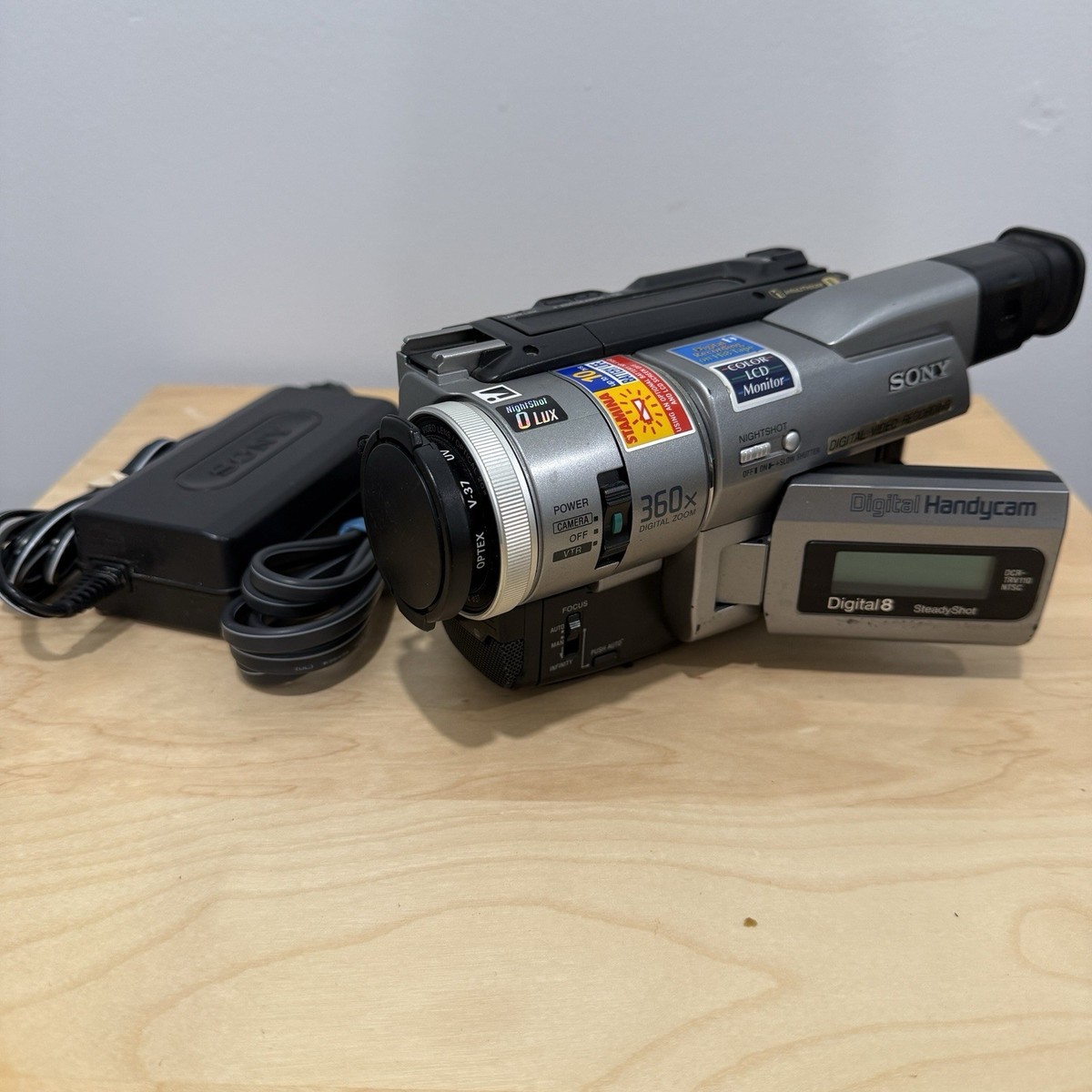 SONY DCR-TRV110 NTSC Hi8 ビデオカメラ 8mm 【公式通販】