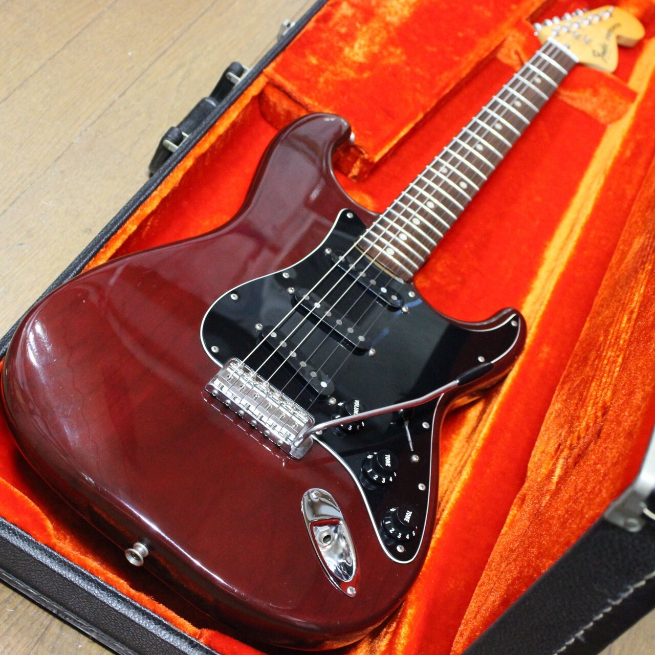 Fender Stratocaster ワインレッド+Plastiqueアンプ Fender