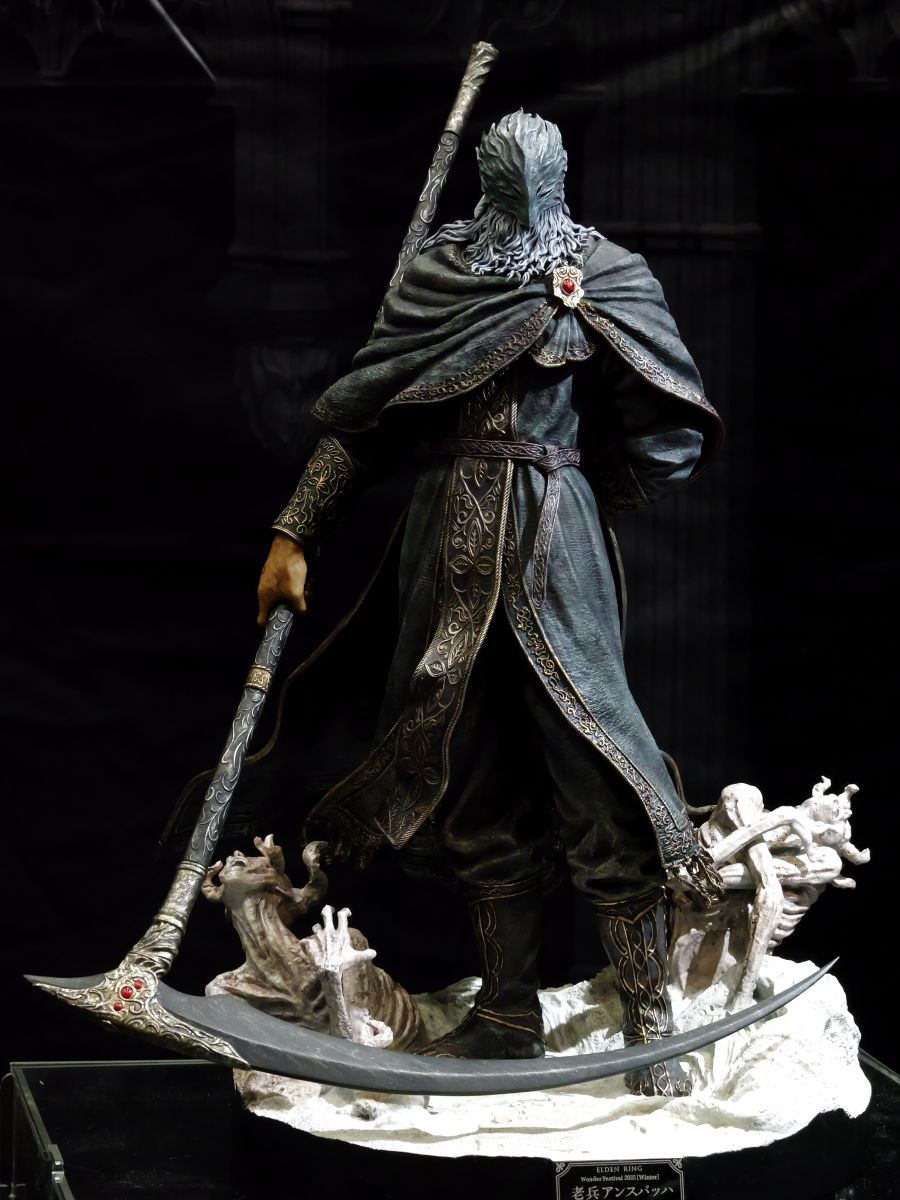 妖艶な聖女トリーナや超強そうな純血騎士アンスバッハなど立体化された