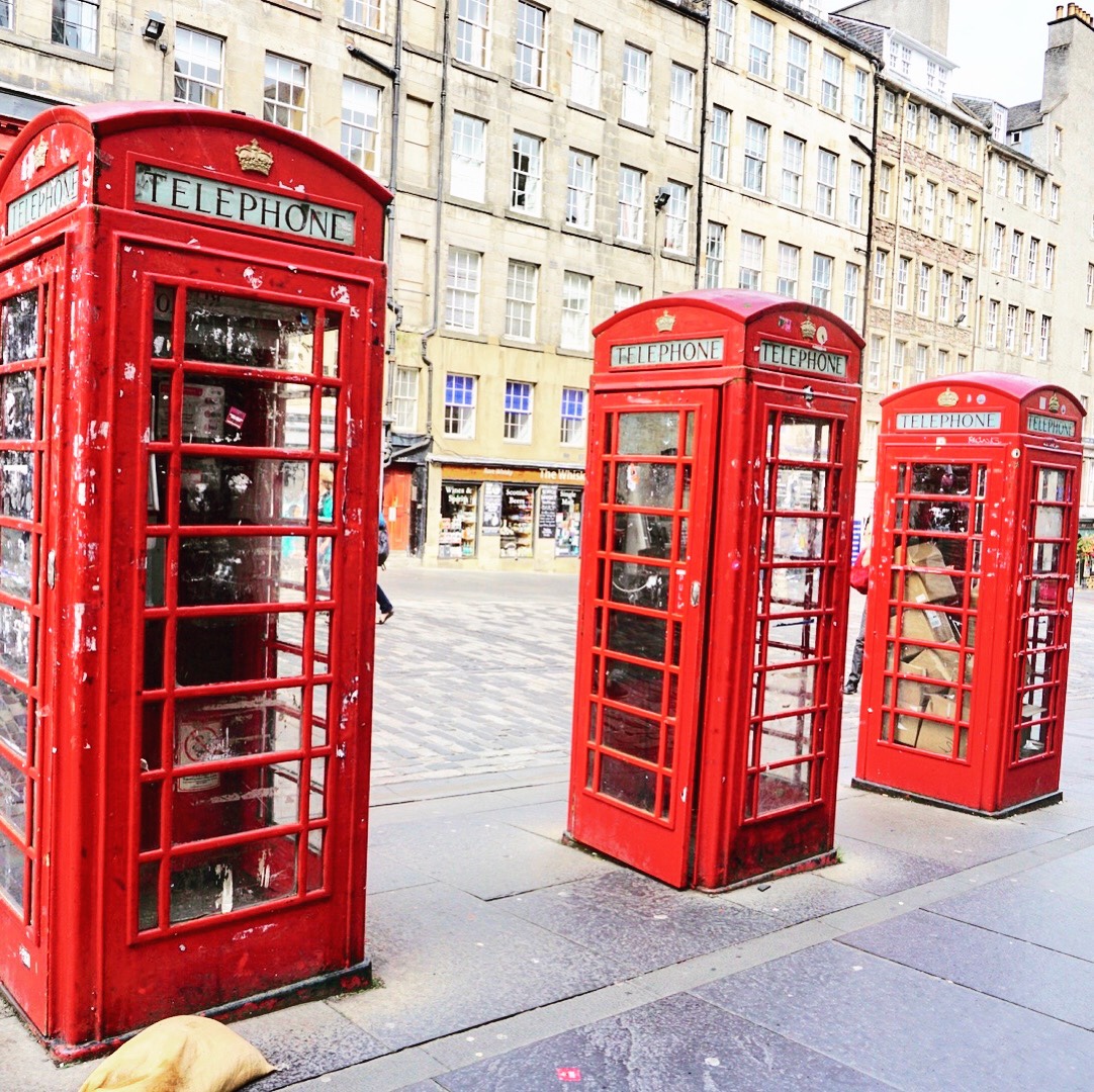 ロンドンの象徴 レッド フォン ボックス イギリス・ロンドンの象徴的な