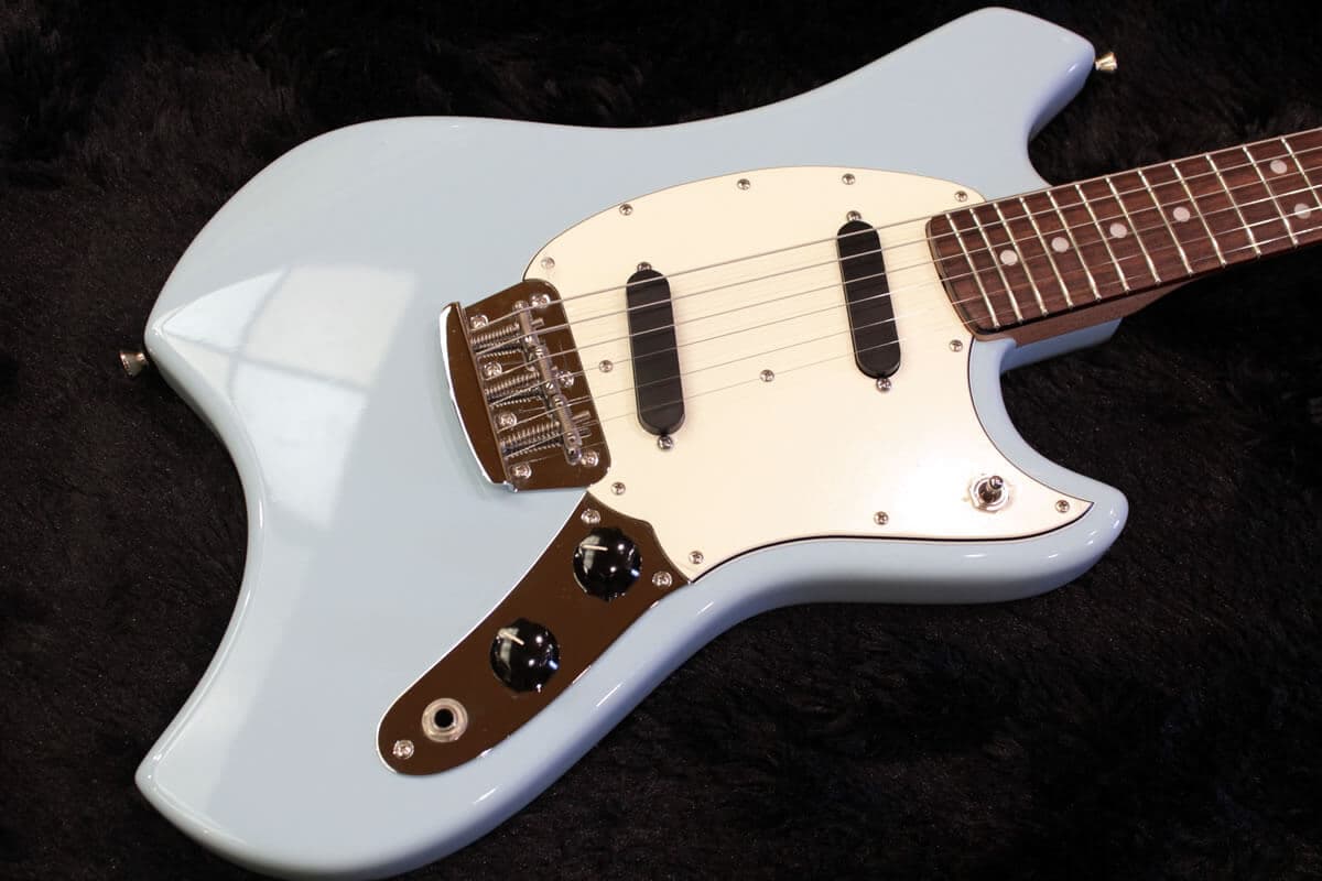 KAMINARI GUITARS(神鳴ギター)について【エレキギター博士】