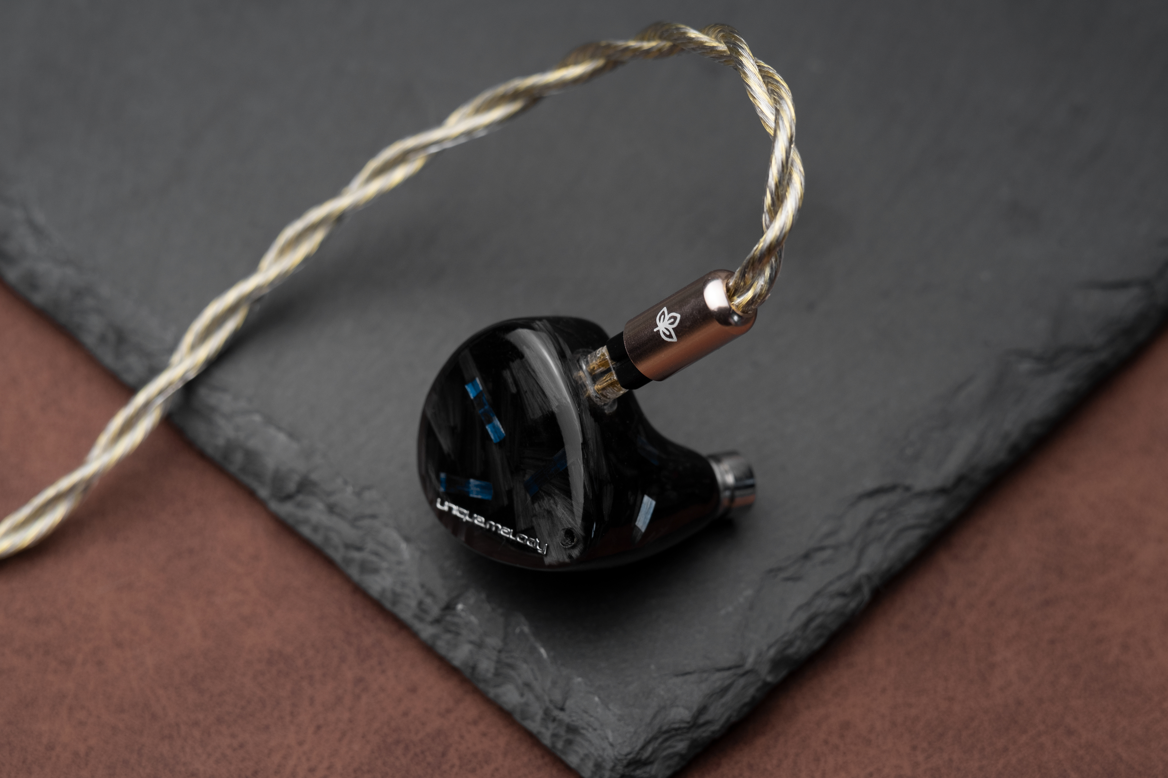 Final A8000 • Ear Fidelity