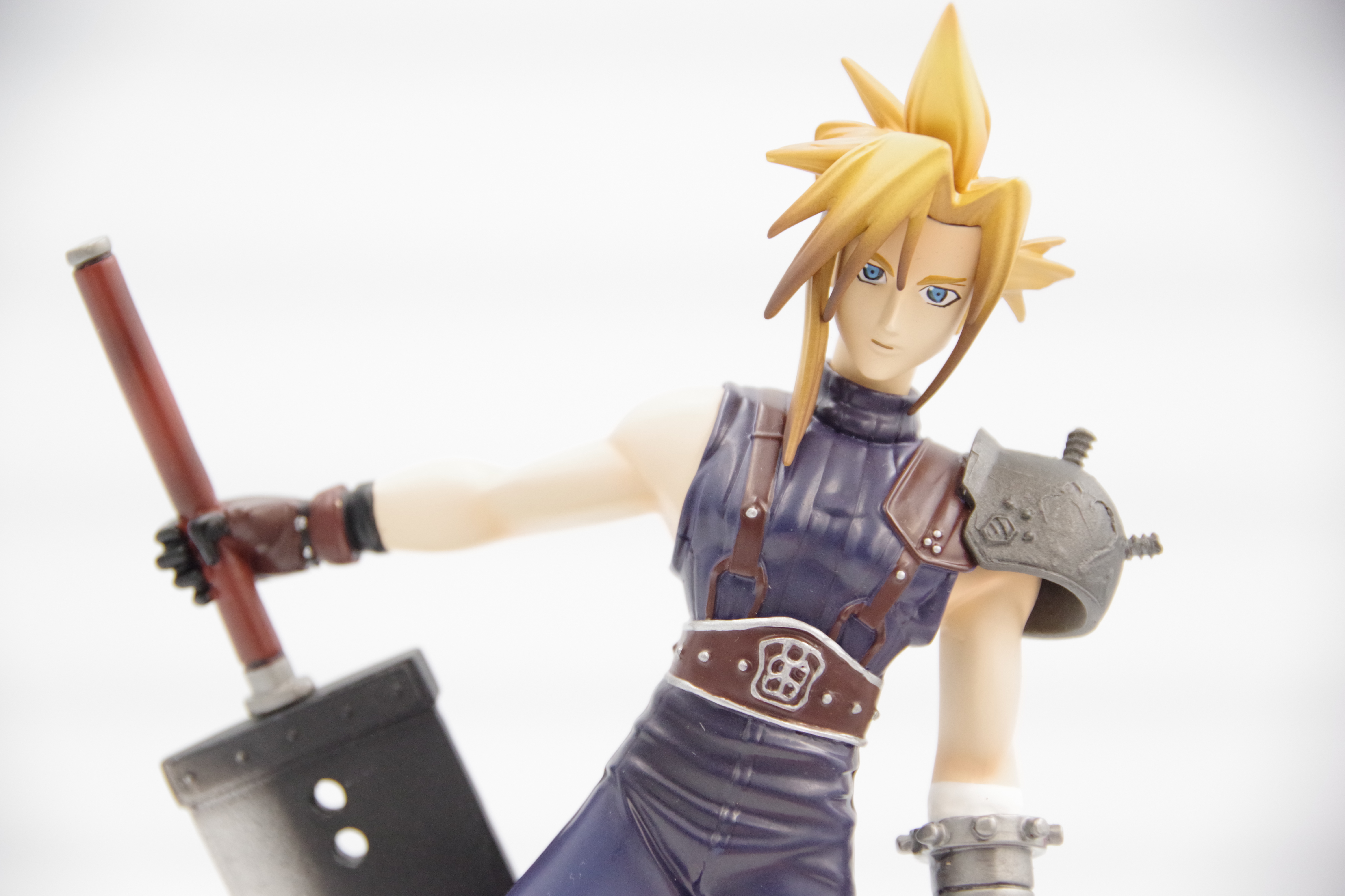 ファイナルファンタジー Ⅶ クラウドコトブキヤフィギュアコールドキャスト