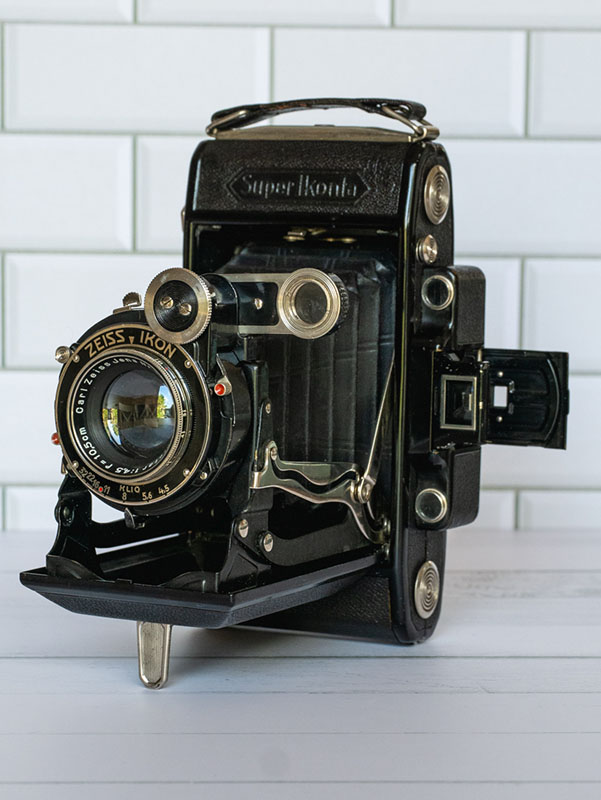 Zeiss Ikon Super Ikonta C 530/2 – Early Ikonic - Photo Thinking