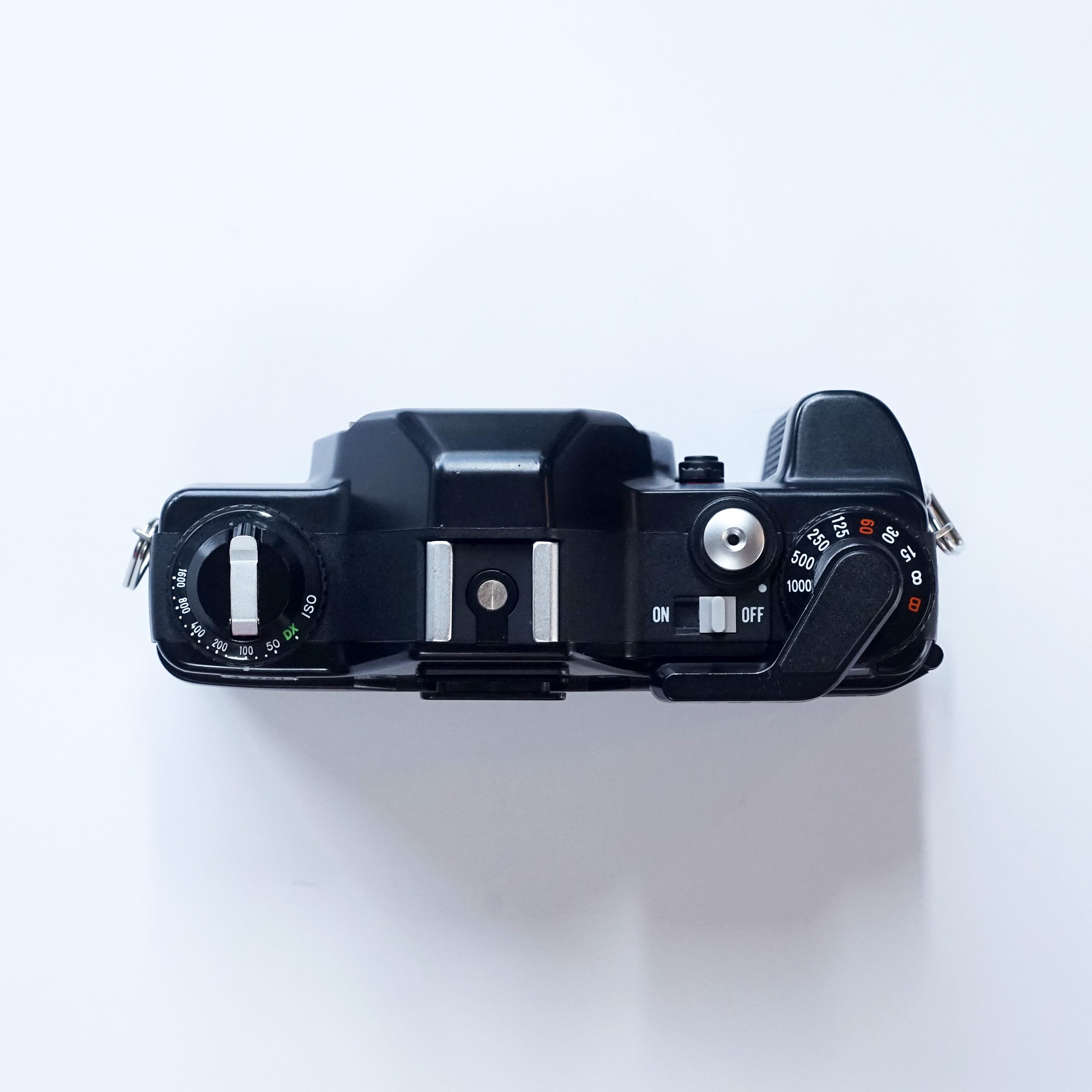 売り切れ KONICA TC-X DX（中古 フィルムカメラ 35mm 一眼レフカメラ