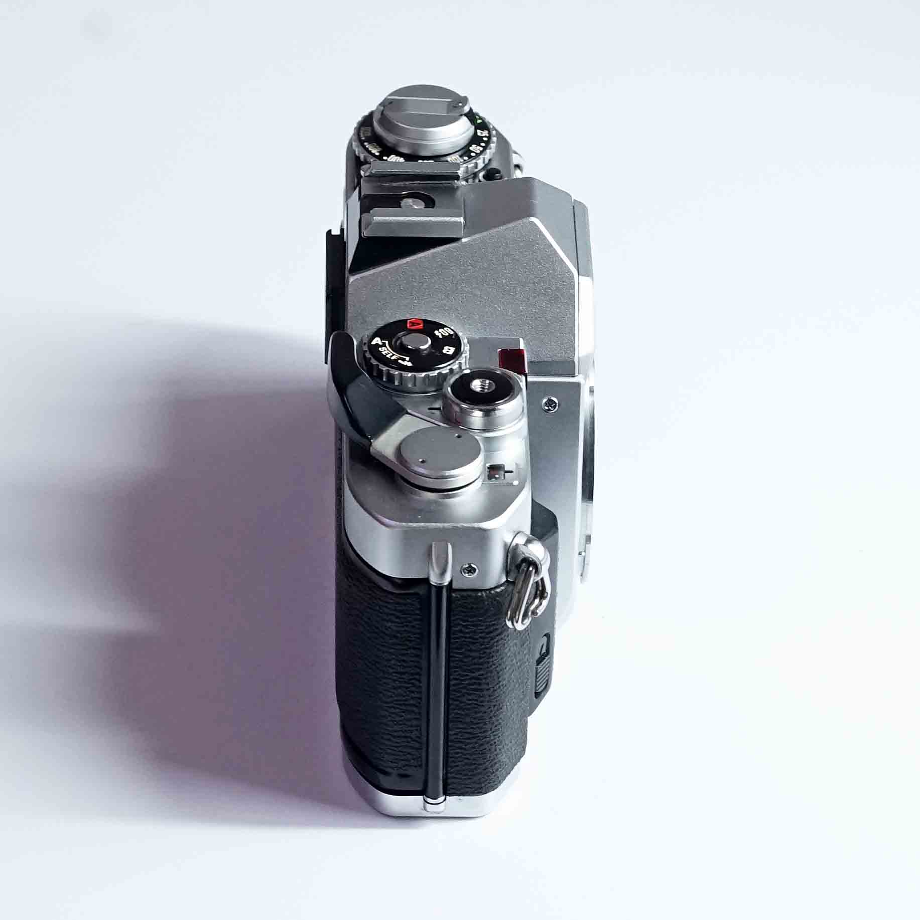 CANON AV-1 ¥9,800（中古 フィルムカメラ 35mm 一眼レフカメラ