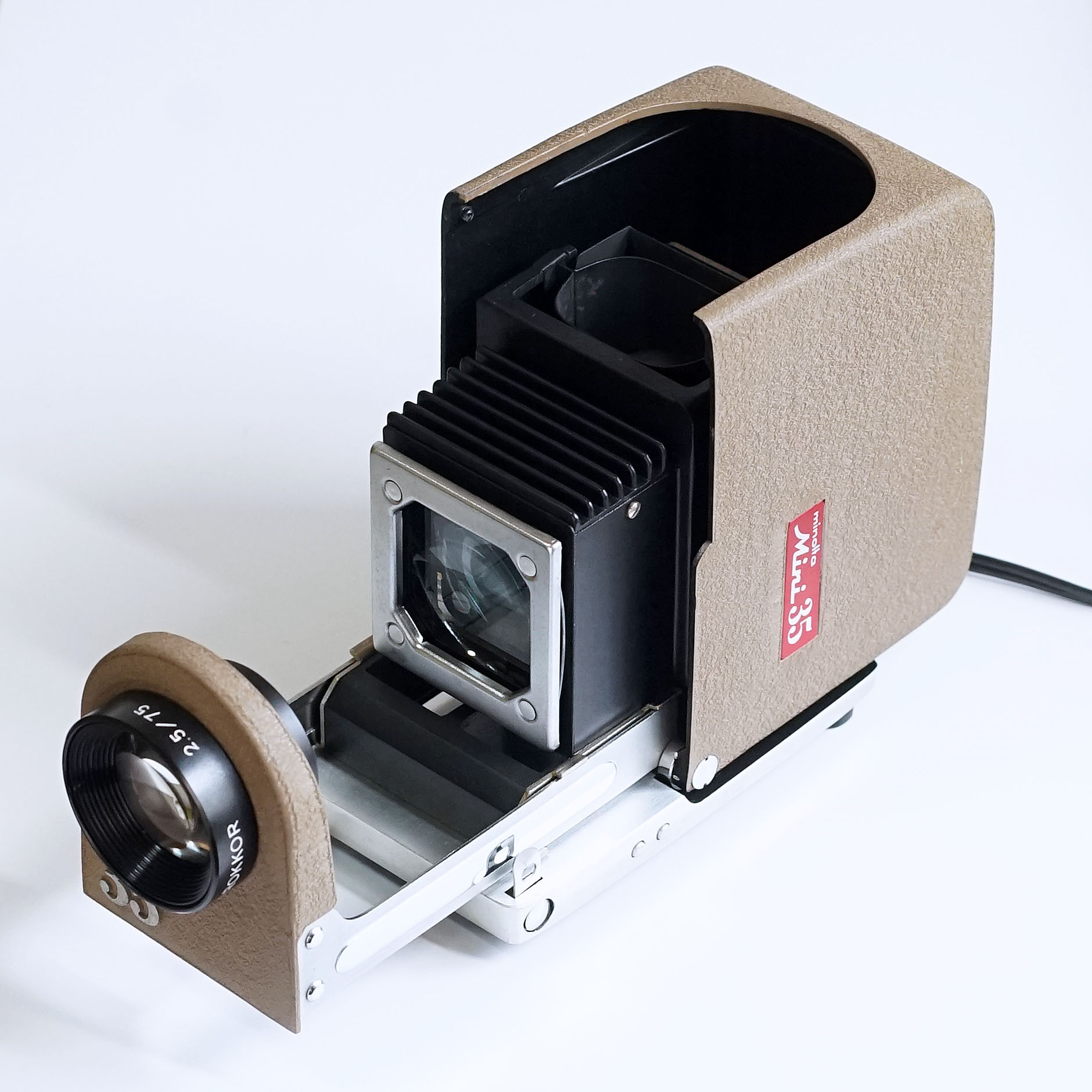 MINOLTA Mini 35 ¥4,800（中古 スライド映写機 PROJECTOR