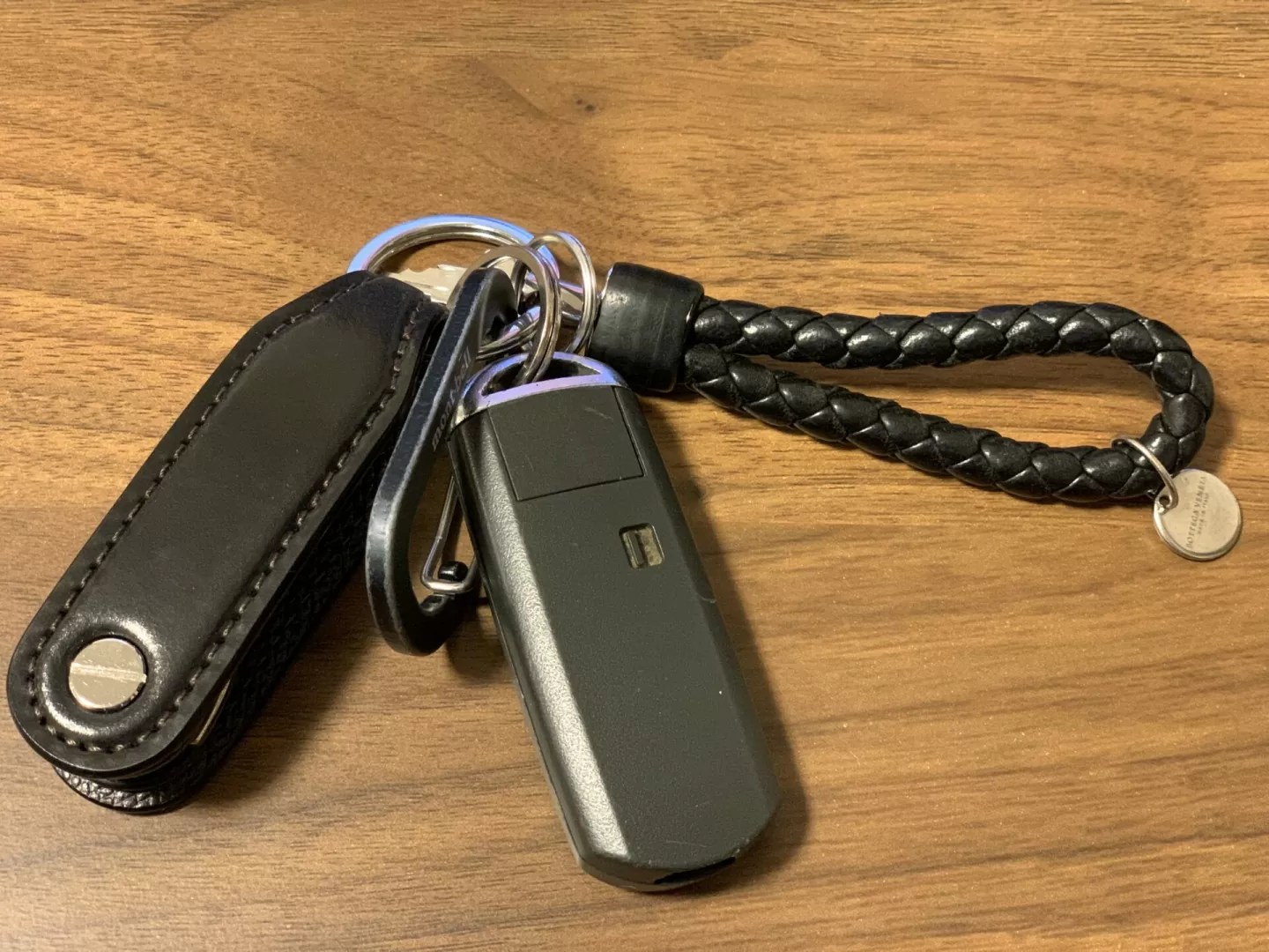 レビュー】理想のキーケース ワイルドスワンズ ガルダール【コードバン