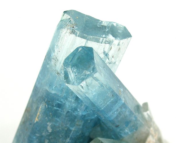 アクアマリン（藍玉/あいだま・らんぎょく）Aquamarineの特徴・意味と効果