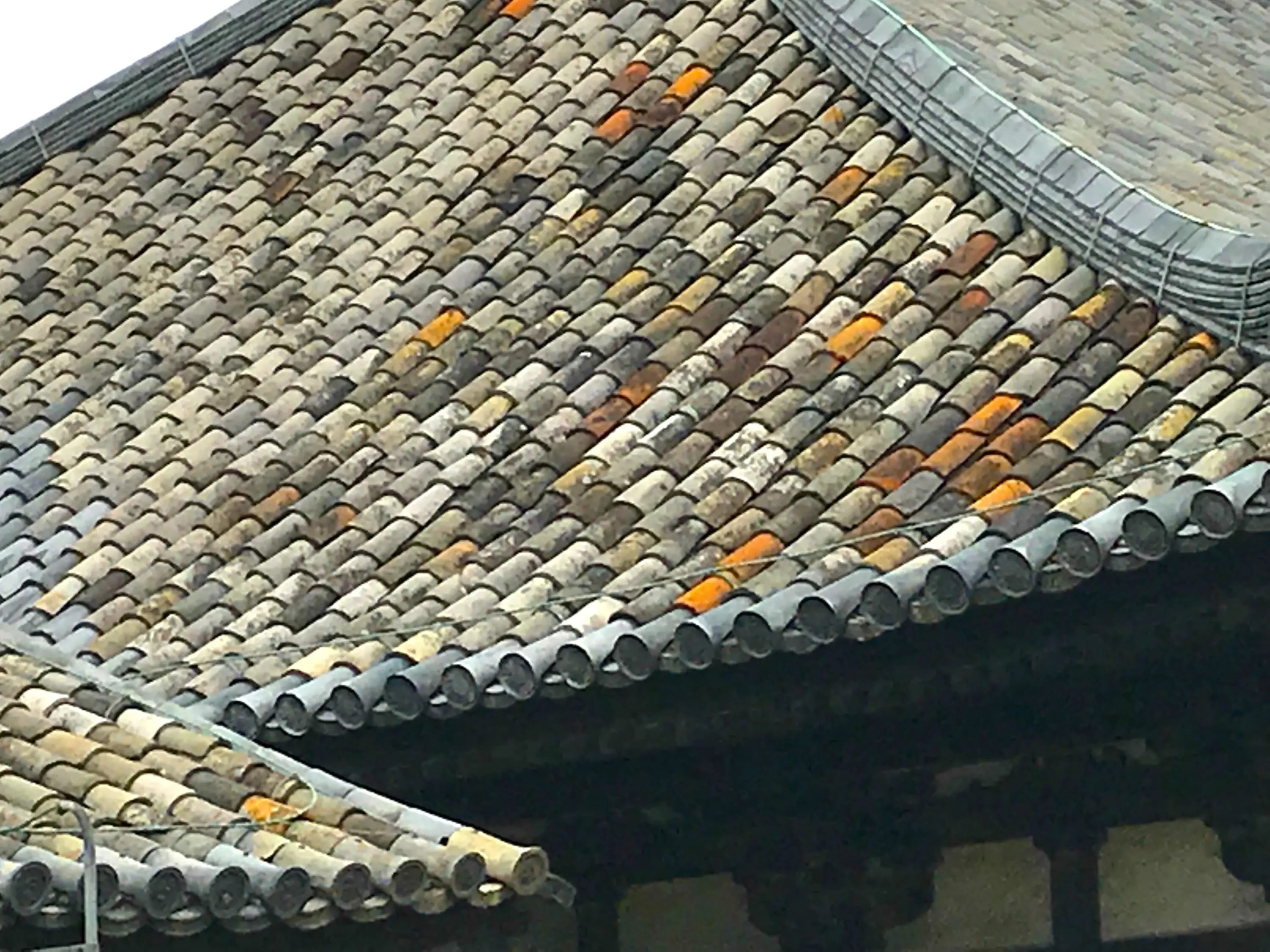 新・南都八景】元興寺「日本最古の屋根瓦」 | ニッポン旅マガジン