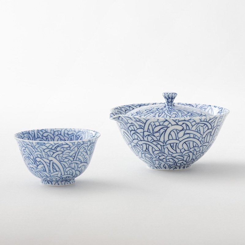 ゆっくりと美味しい日本茶を 三川内焼の宝瓶