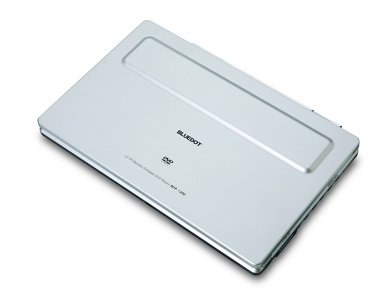 BLUEDOT、「業界最大級」12型液晶ディスプレイ搭載のポータブルDVD