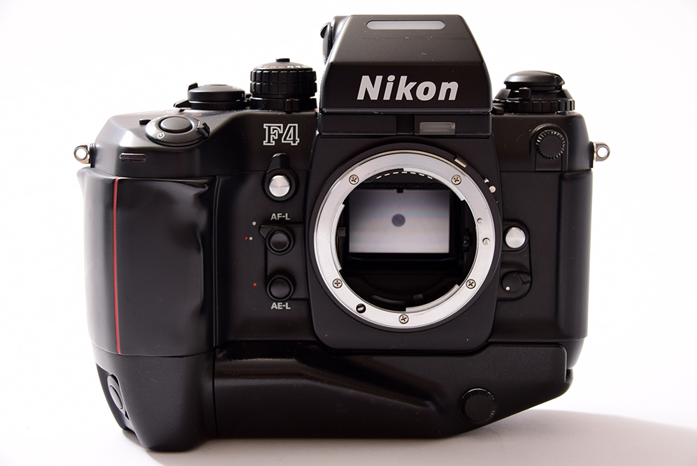 Nikon F4 MB-21付 Nikon F4 美品MB-21 ボディ+ AF NIKKOR レンズ2本