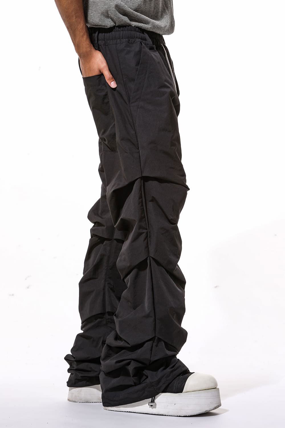 A.F ARTEFACT - ナイロンタックバギーパンツ / Tuck Baggy Pants