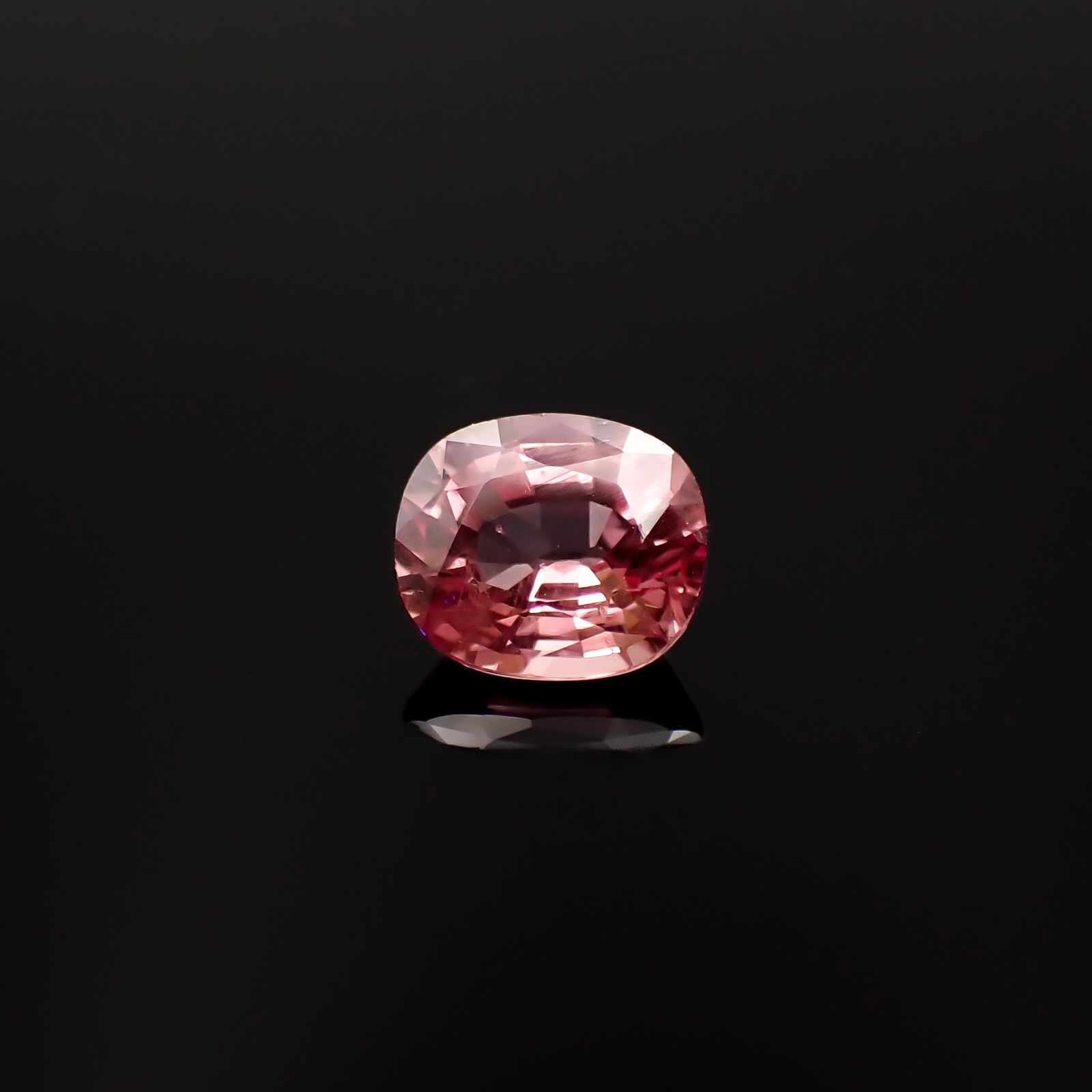 カラーシフト マラヤガーネット(宝石名ガーネット) タンザニア産 識別