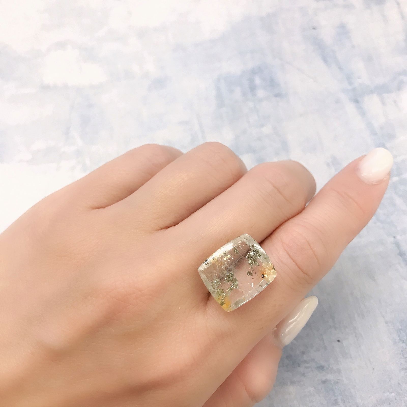 パイライトインクォーツ ブラジル産 12.60ct[220616627]16.8x14.1mm