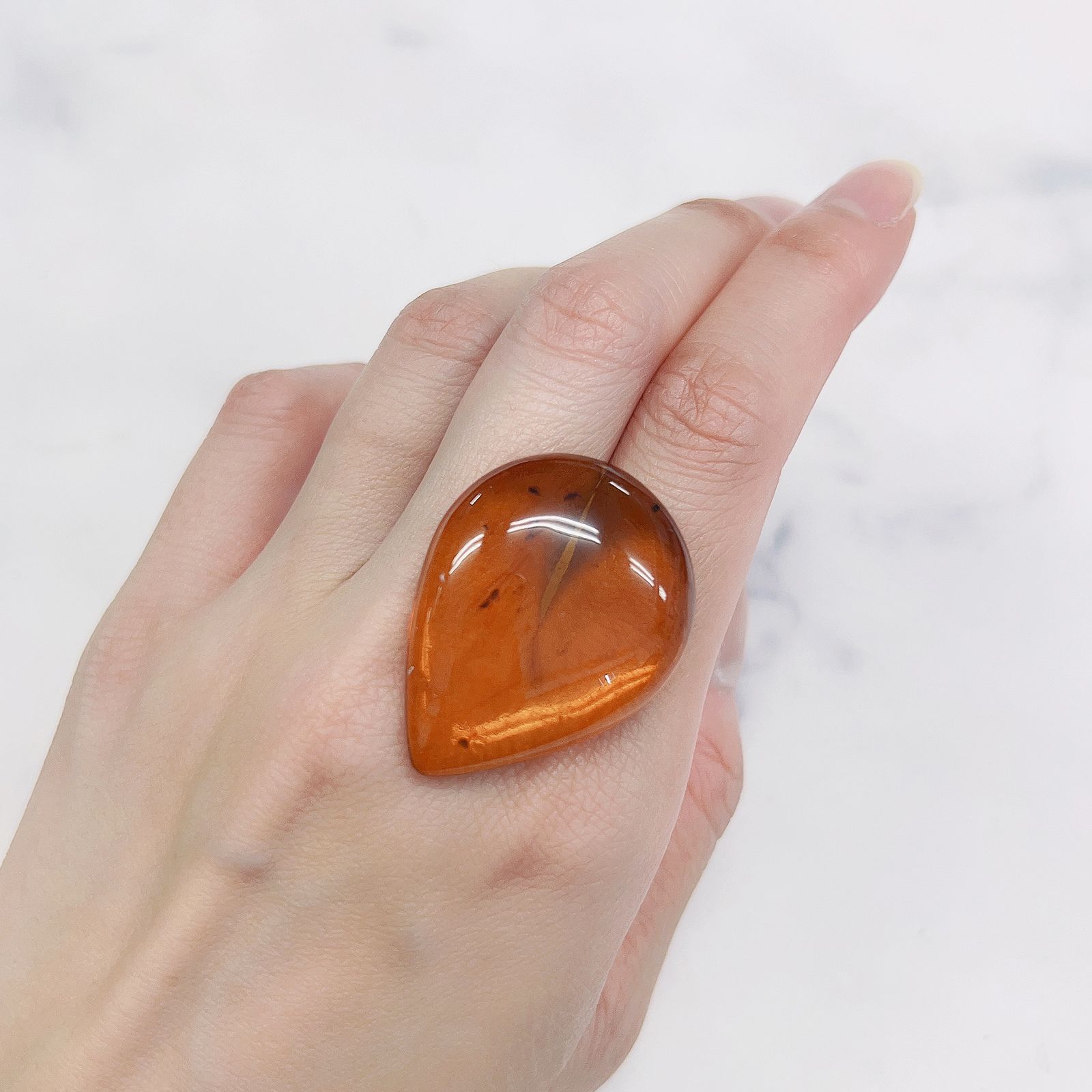 虫本琥珀 虫入りアンバー 即納 琥珀 ユニーク 天然石 宝石 化石 虫本