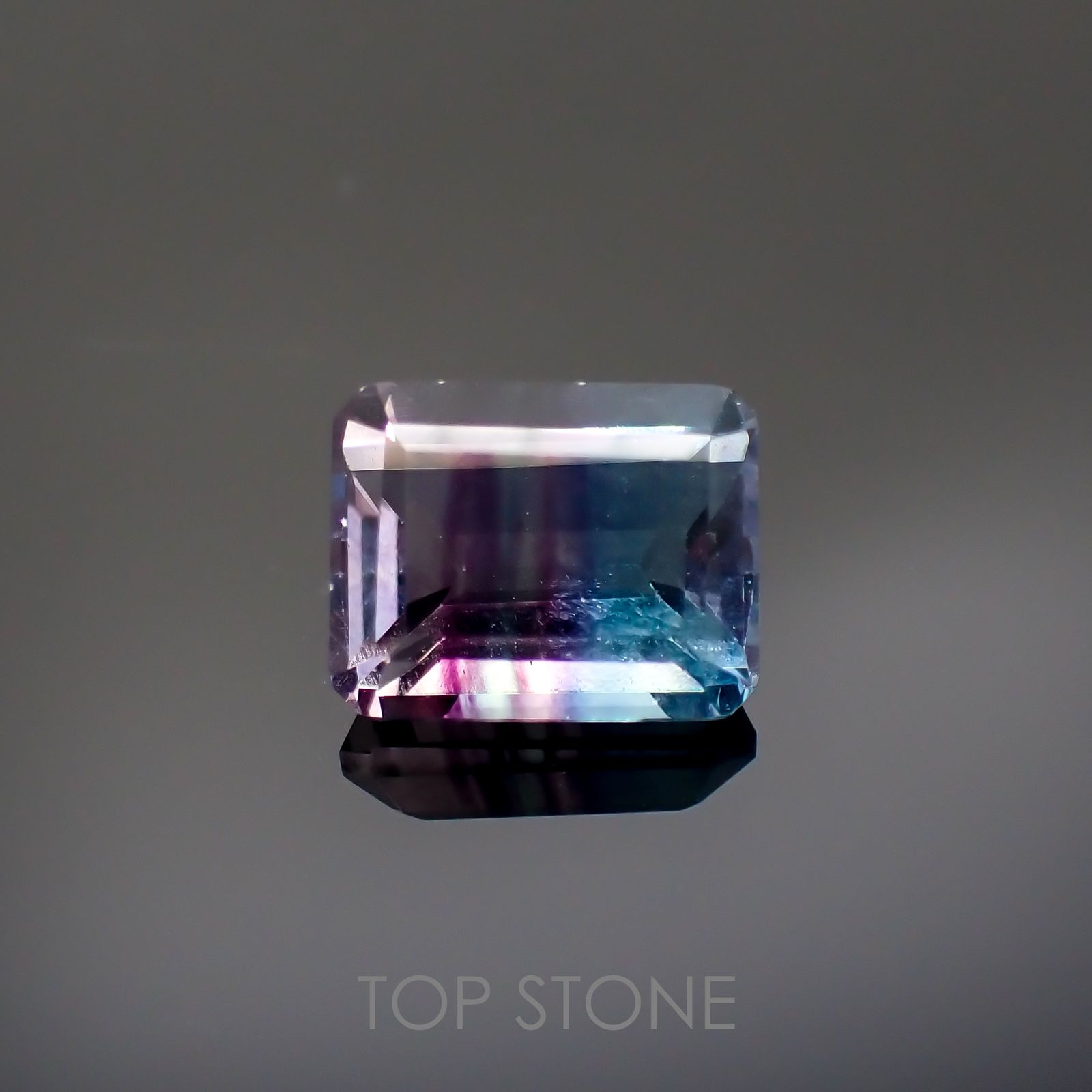 パーティカラーフローライト(宝石名パーティカラード・フルオライト