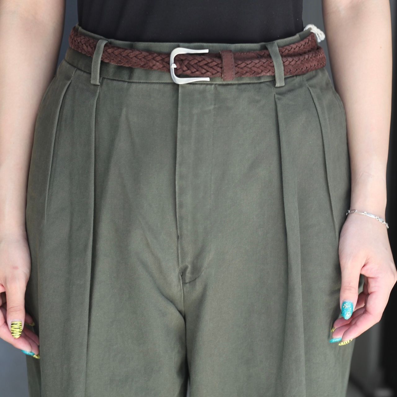 パンツ NEAT NEAT CHINO FADE OLIVE NEATChinoFadeOlive-3.jpg?v=