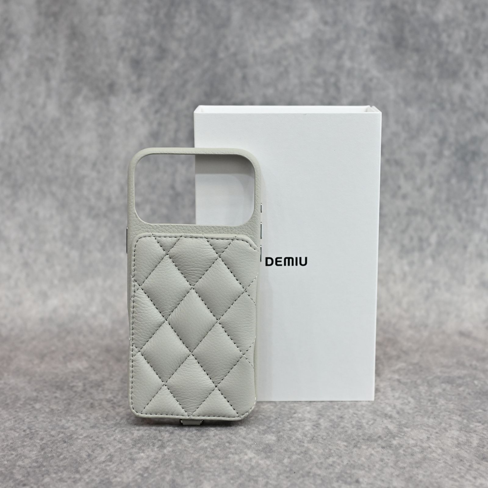 DEMIU - GRACE iPhone17 Pro Max （PEARL） グレイス 携帯ケース