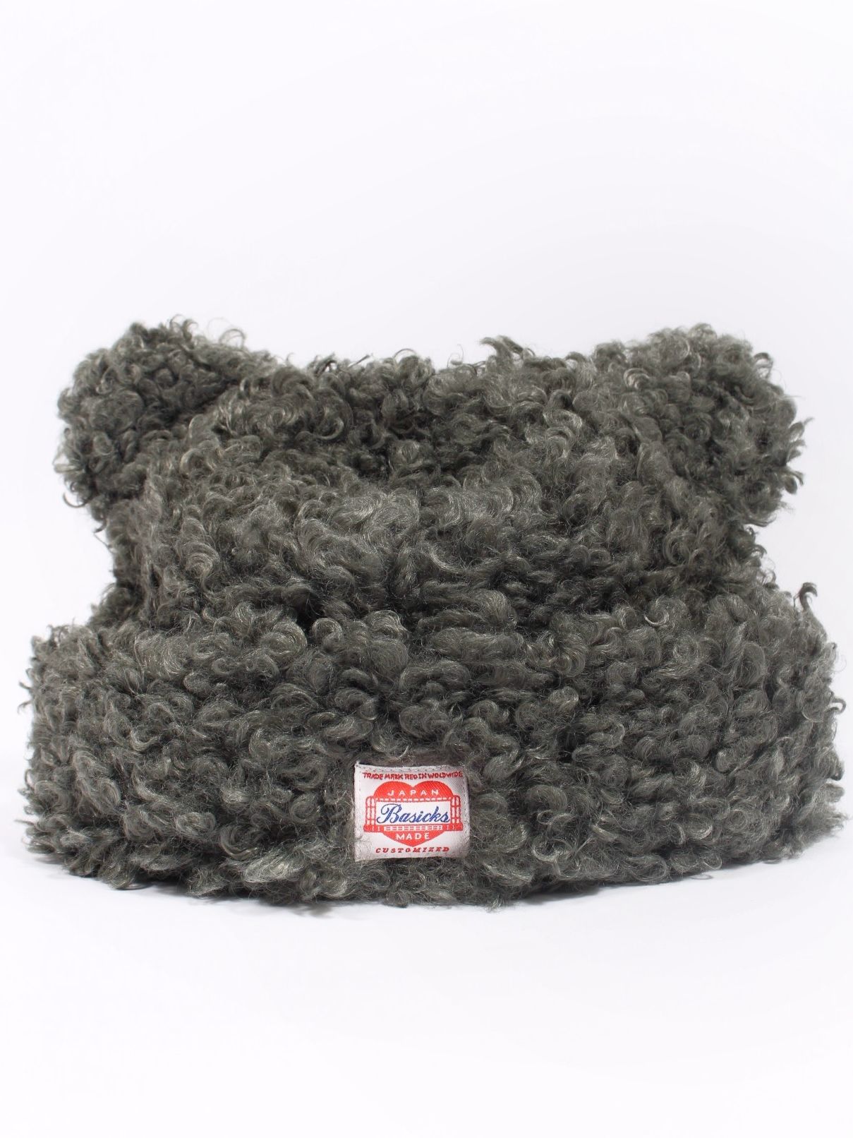 新品タグ付き】BASICKS クマ耳ニット帽 新品タグ付き】BASICKS クマ耳