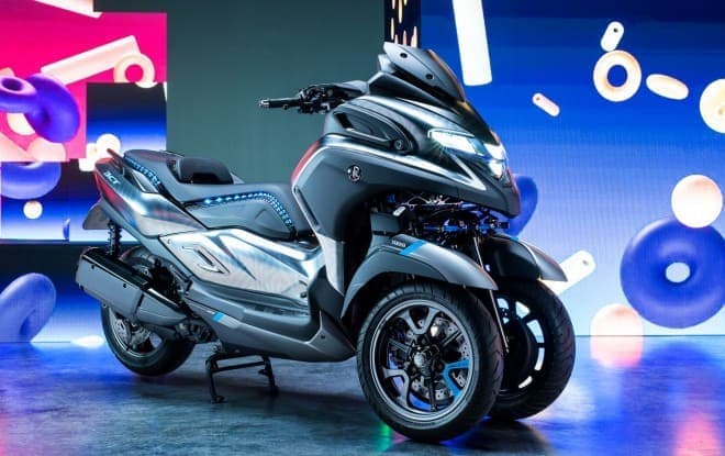 ヤマハがトリシティタイプの300ccスクーター「3CT」（プロトタイプ）を