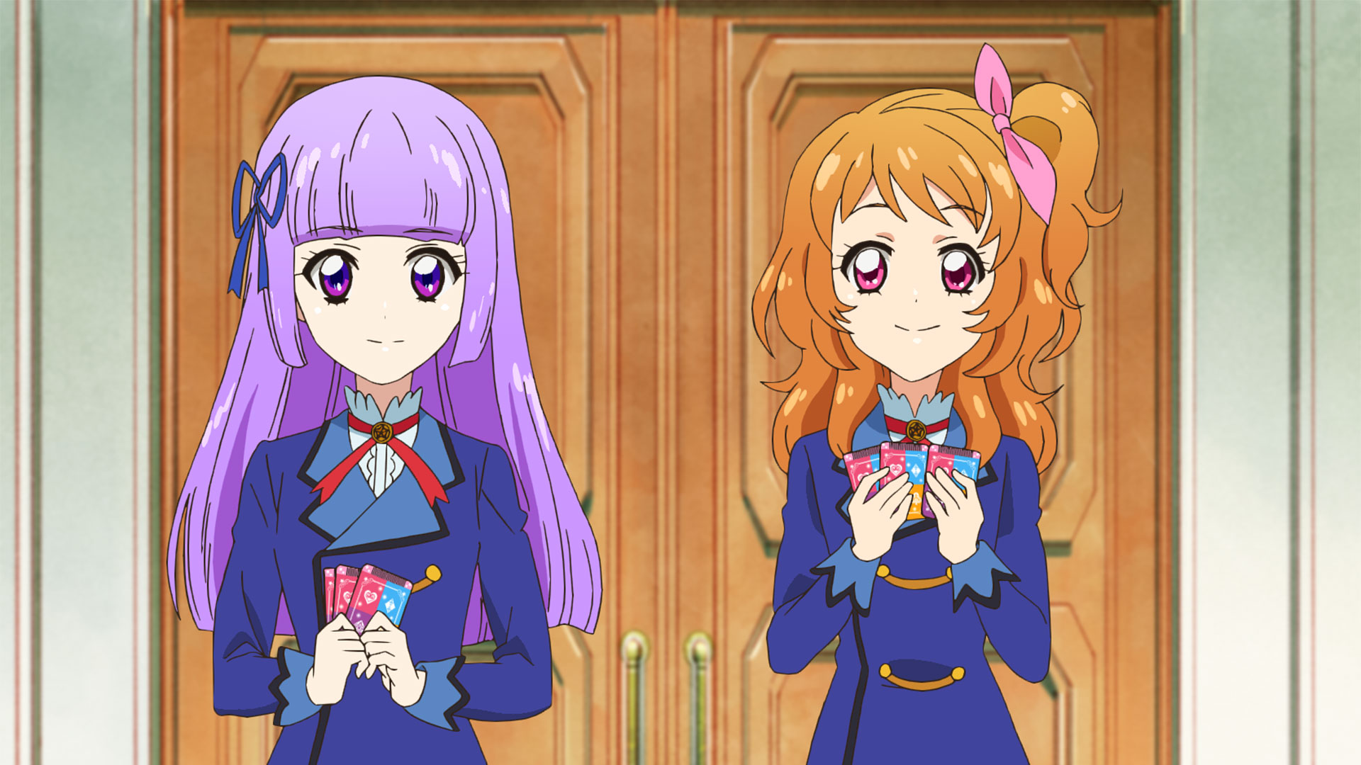 台湾版 DCDアイカツ！2016年4弾 星宮いちご 氷上スミレ 大空あかり 新