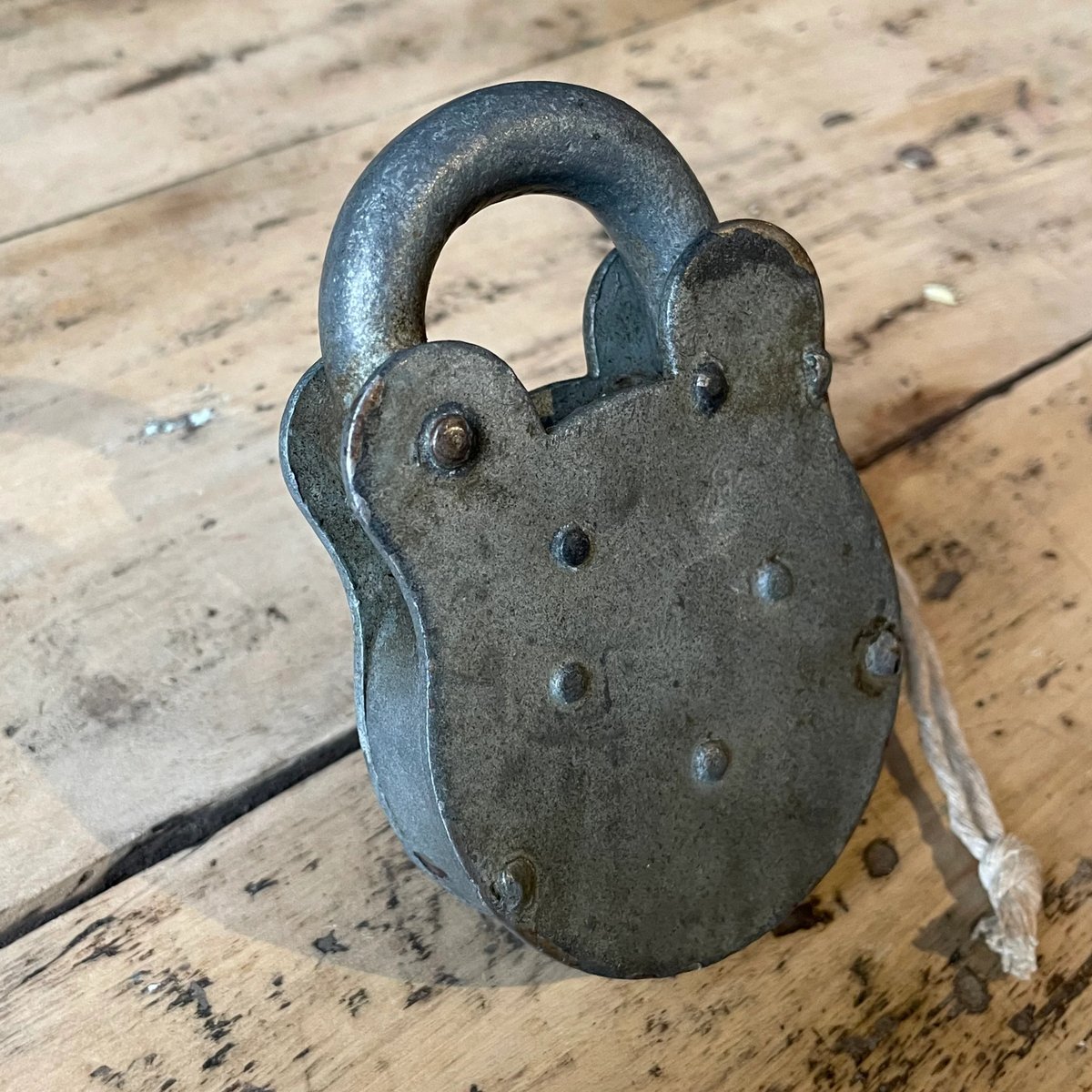 クマ型 南京錠 イギリスアンティーク | OGISHIMA COFFEE Antiques