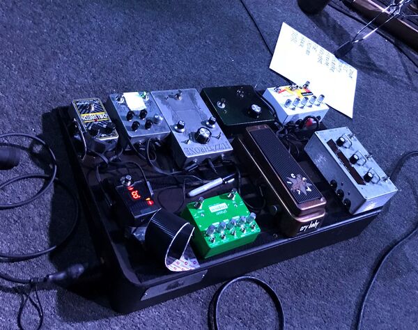 Electro-Harmonix Chill Switch Momentary Line Selector - What To