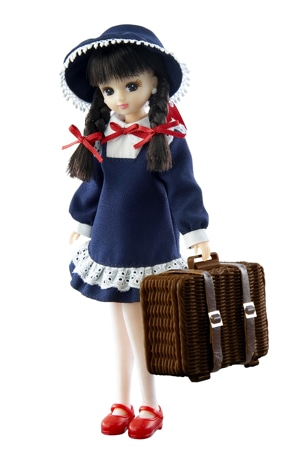 横浜開港150周年記念「赤いくつリカちゃん」が限定発売に - ヨコハマ