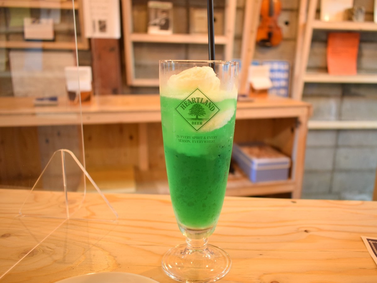 メロンソーダフロート - 東大阪経済新聞