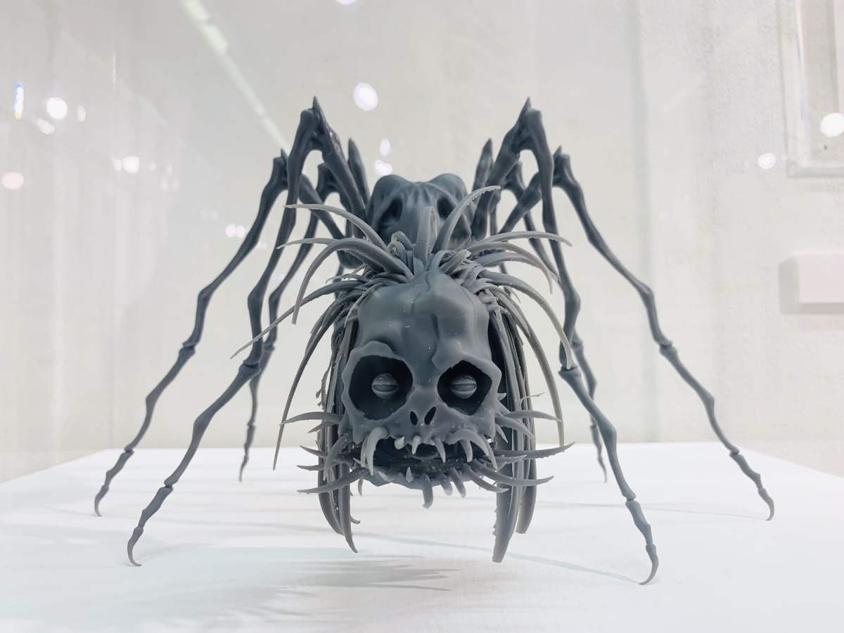 ビリー・アイリッシュ×村上隆フィギュア