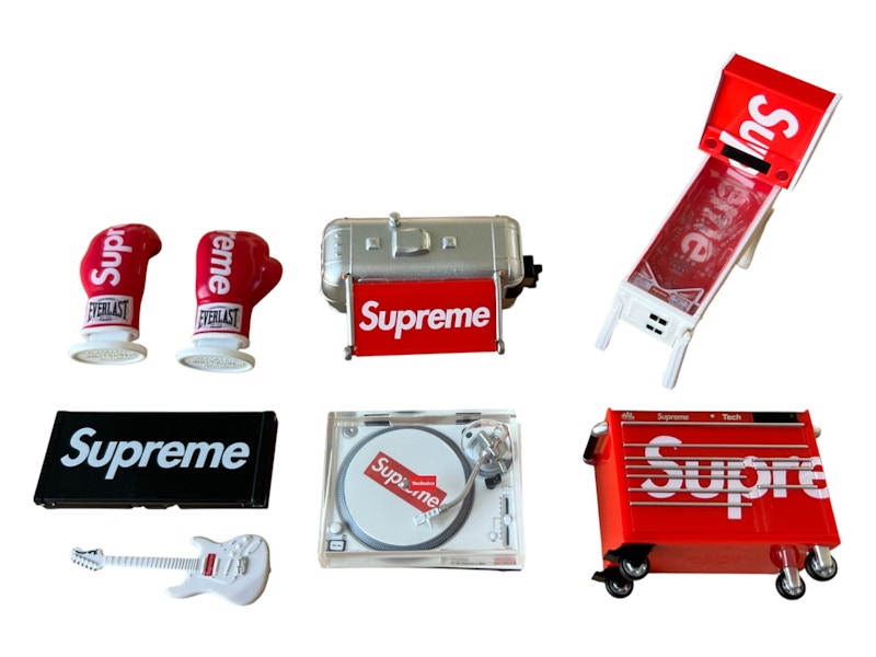 Ensemble complet de 6 mini-objets de collection Supreme Bandai
