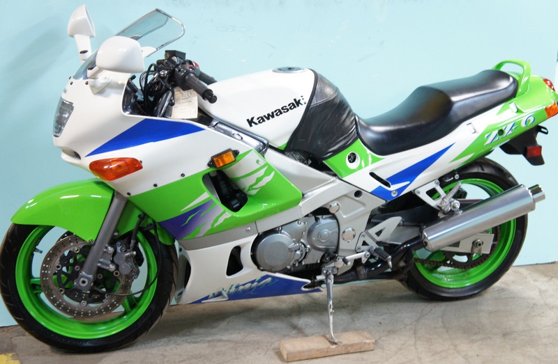 日本風景6 1994 Kawasaki ZX6 | Proxibid
