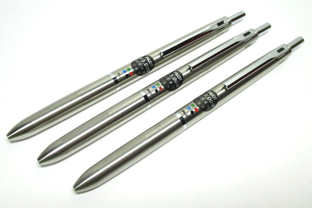 廃盤 PILOT パイロット 細字4色 ボールペン 多色ペン 振り子式 Pilot