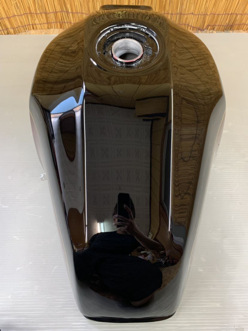 Kawasaki zrx400 純正タンク純正カラーエボニーカラー