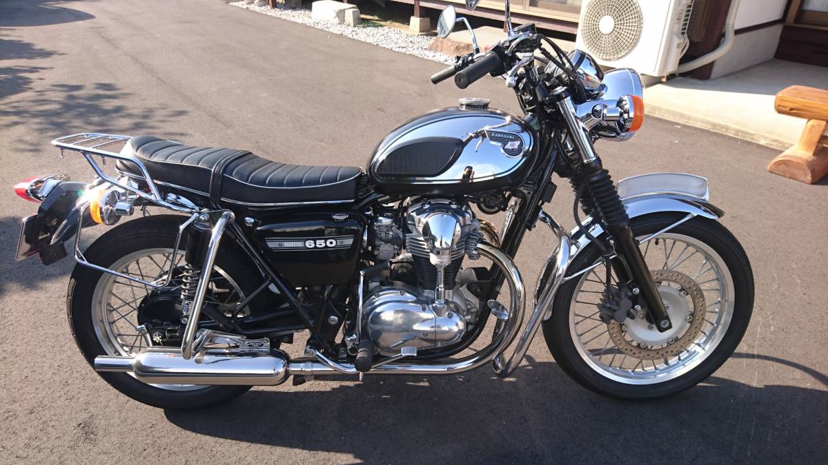 カワサキ w800 純正 ガソリンタンク 美品 サビなし カワサキ w800 純正