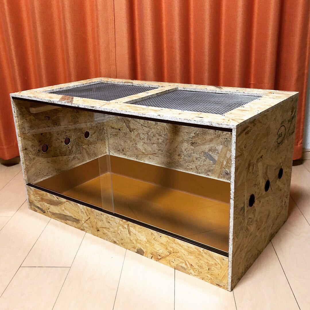 OSB木製ケージ(未使用)2個セットr 機能充実！OSB木製ケージ2個