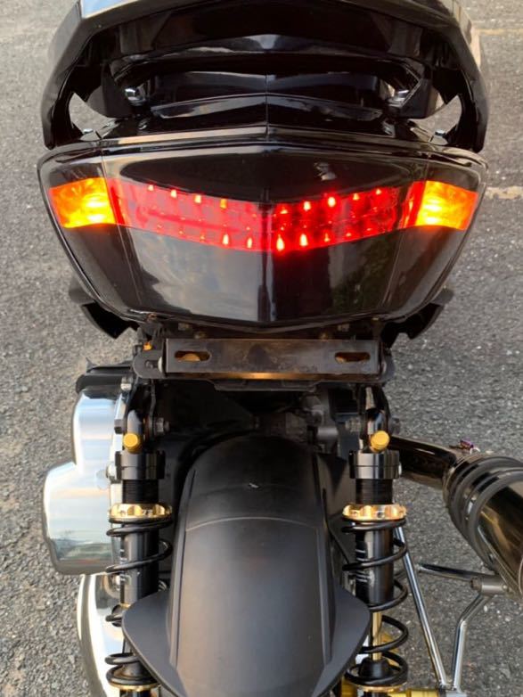 新品 シグナスX 3型 テールランプ