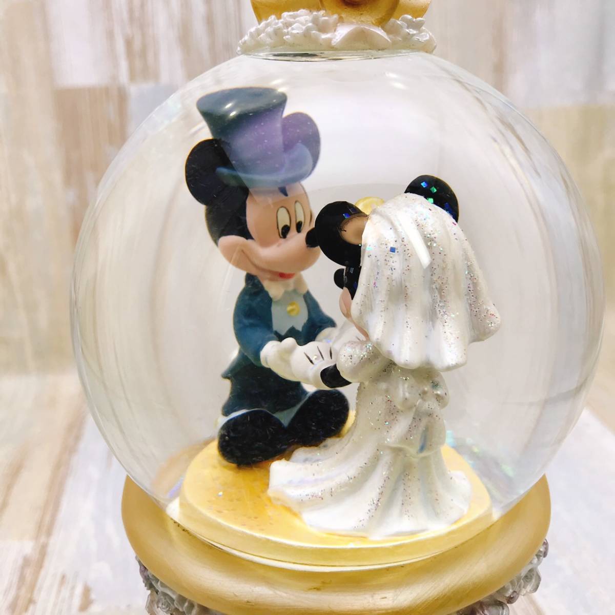 ミッキーフレンズスノードームオルゴールウェディング