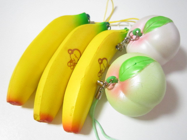 BLOOM ブルーム スクイーズ ザ バナナ お年玉バナナ 赤色 BLOOM