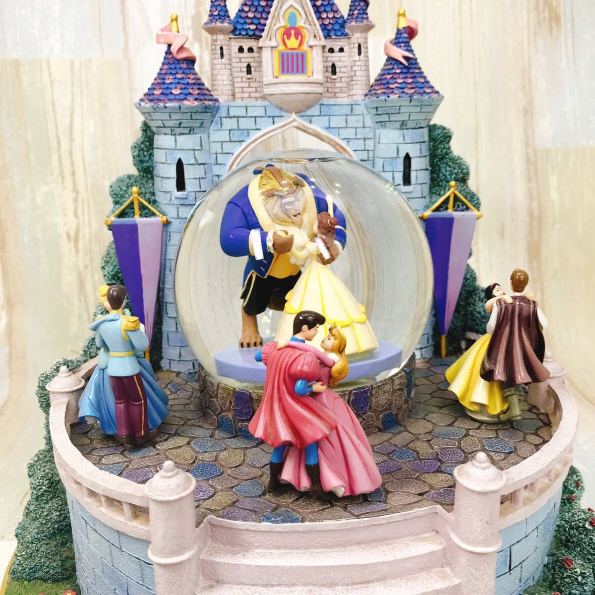 アラジン】ディズニー スノーグローブ オルゴール レア ディズニー